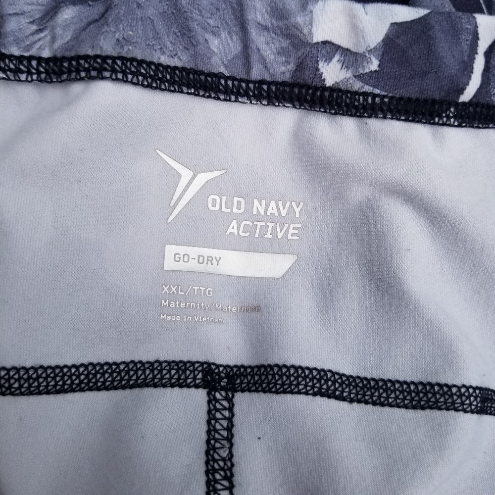 Old Navy • Active Maternity Capris • SZ XXL - Picture 2 of 2